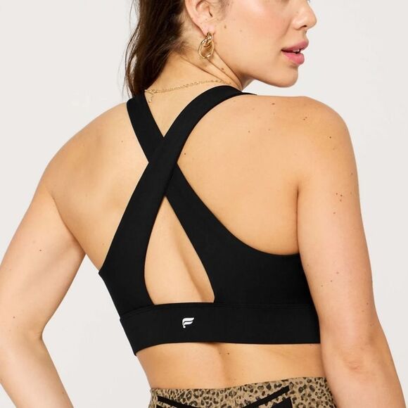 fabletics OASIS TWIST medium impact sport bra #18 - Picture 3 of 7